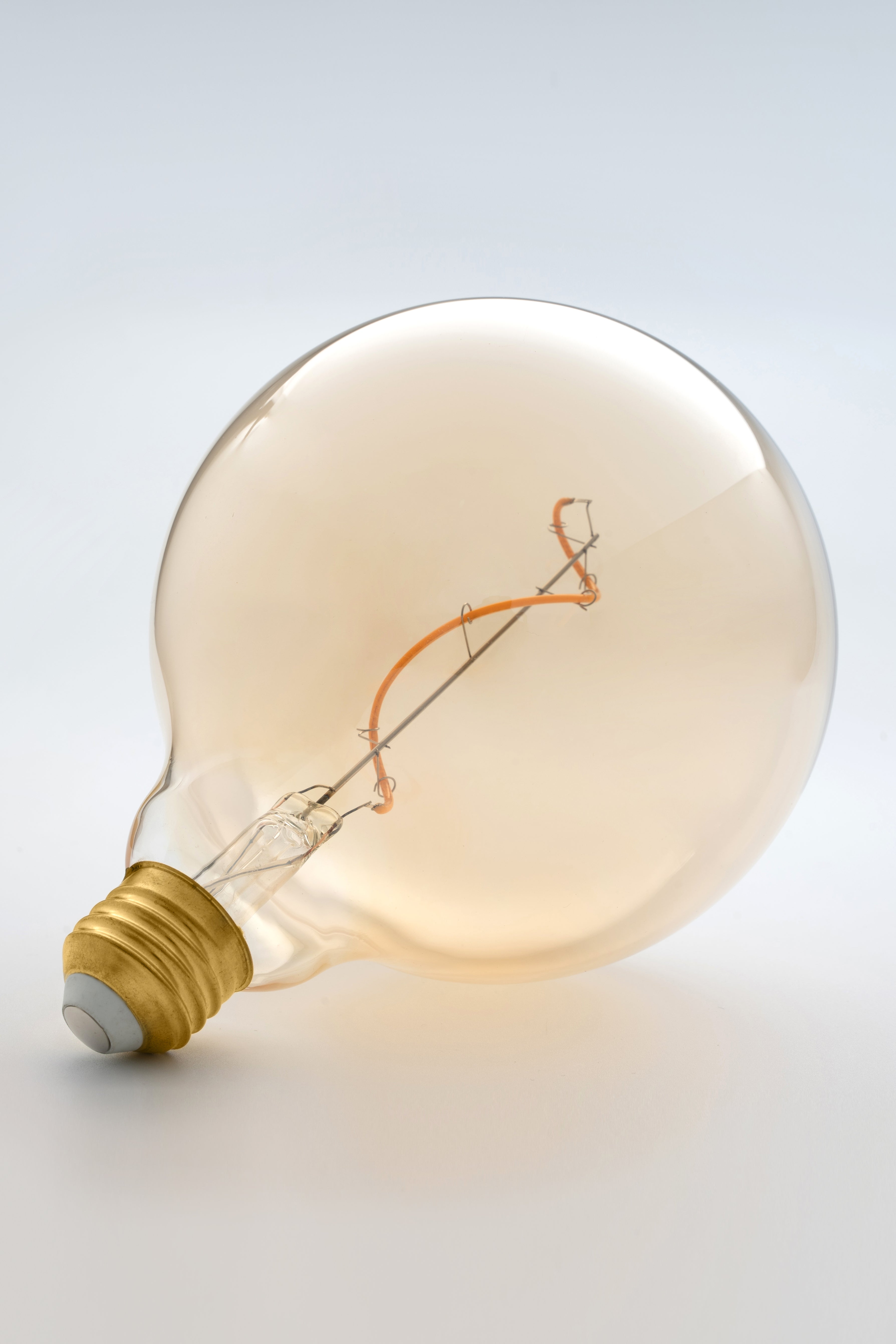 G40 Led Embersnake G40 LED Bulb – Sculptural Glow with Curling Amber Filament ...
